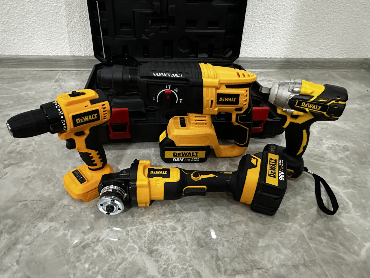 Aku Set Busilica, Brusilica, Odvijač Udarni 4u1 + 4 baterije + 2 punjaca