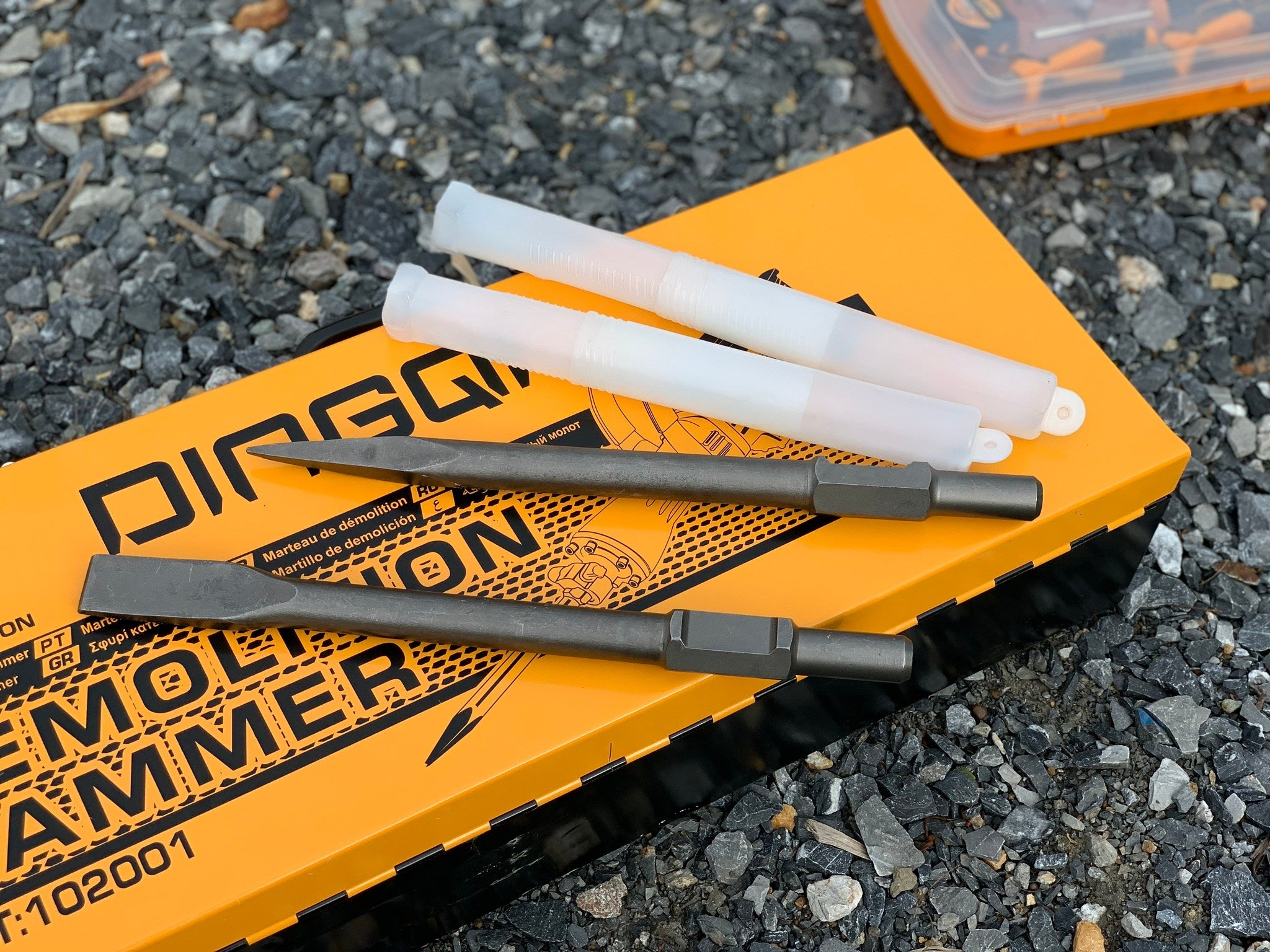 Pikamer DINGQI 1650W 52J – Hilti Tip Razbijač Betona + Pribor