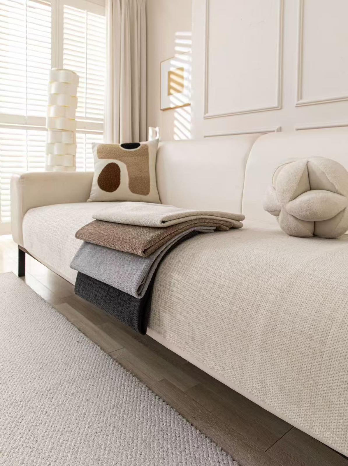 Dekorativni Prekrivač za Krevet 70x150 cm – Mekan Minimal Stil 4 Boje