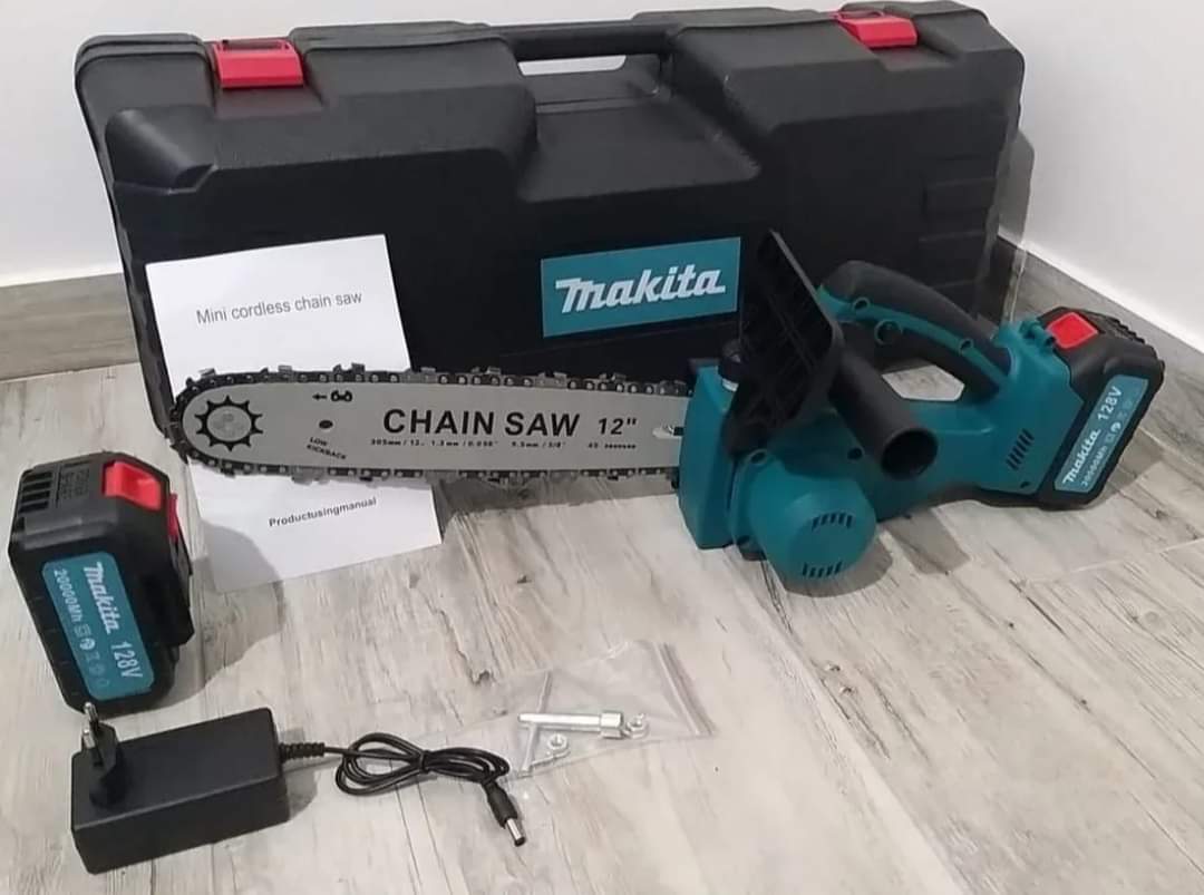 Makita aku lancana testera 128v sa dve baterije