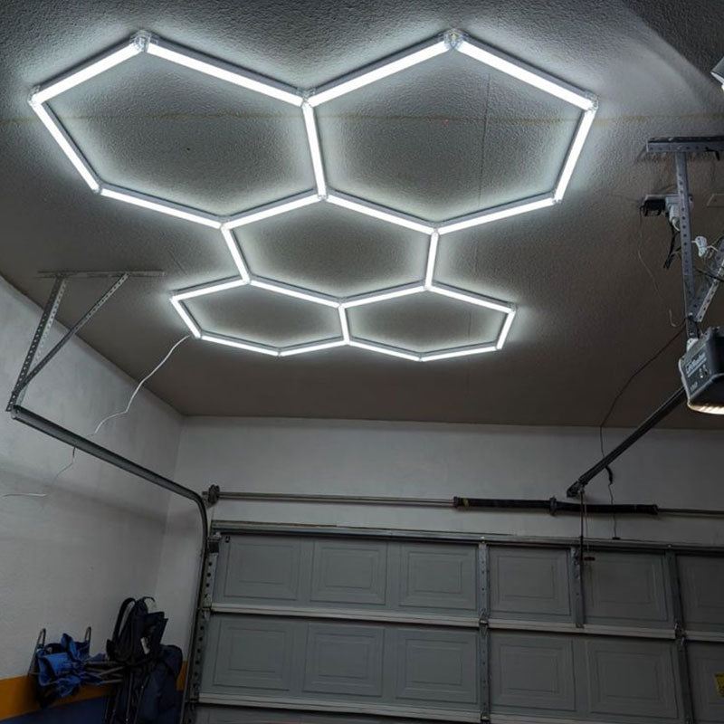 LED Hexagonalna Rasveta za Garažu 168W – Saćasta Plafonska Rasveta za Auto Detailing