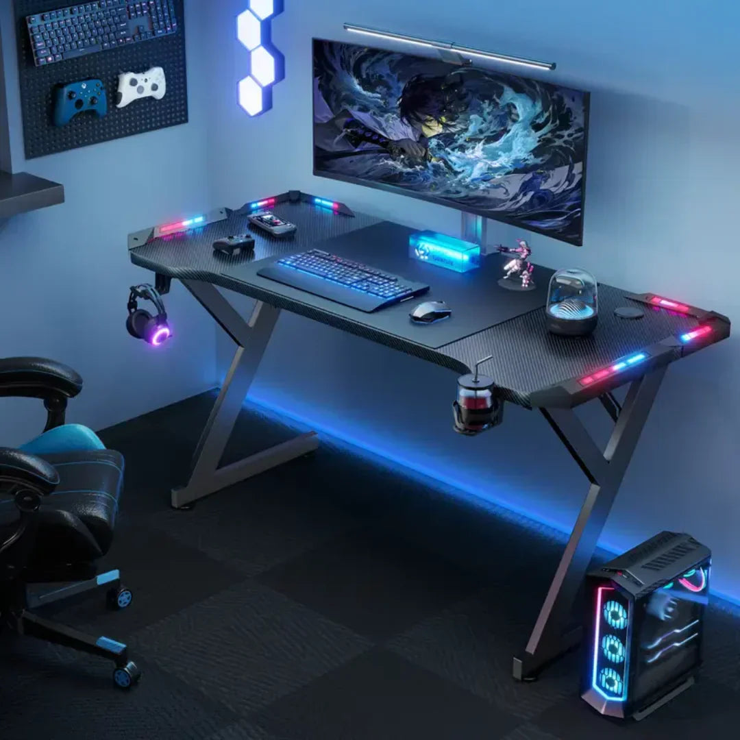 LED RGB Gejmerski Sto – Gaming Sto sa Osvetljenjem, Držačem za Slušalice i Čašu