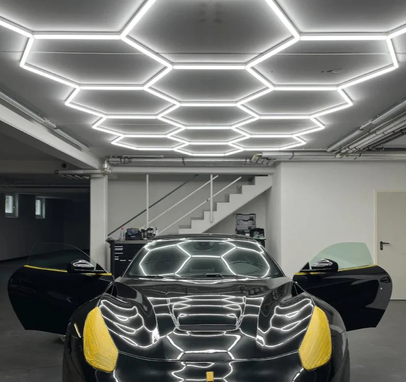 Megalight Hexagonalna LED Rasveta za Garažu – Ultra Jako Profesionalno Osvetljenje za Servise, Radionice i Detailing