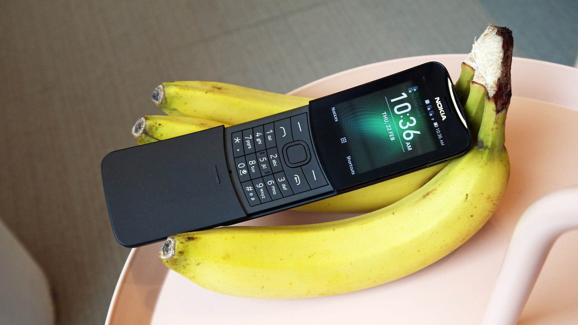 Nokia Banana 8110 dual sim srpski meni