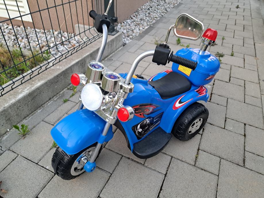 Policijski motor za decu