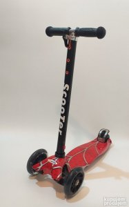 Trotinet Scooter do 60kg sa 4 tocka Svetleci Spiderman